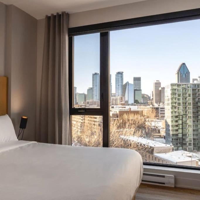 Mind Blowing City View - 2 Beds - Pool & Spa - Downtown มอนทรีอัล ภายนอก รูปภาพ